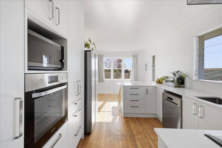 Photo of property in 9 Gordon Street, Te Puke, 3119