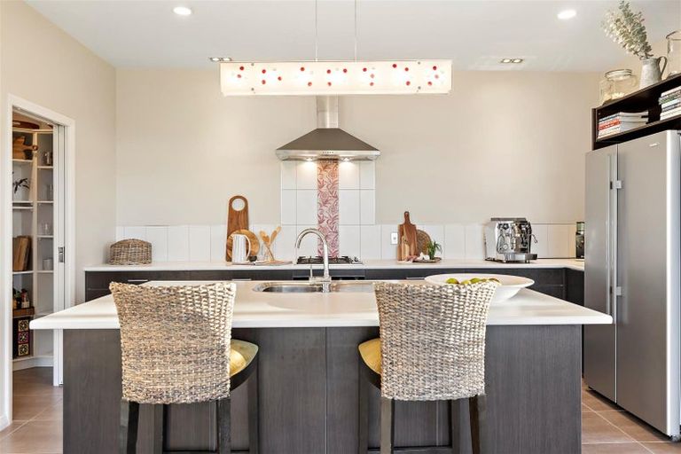 Photo of property in 135b Hutchinson Road, Helensville, 0875