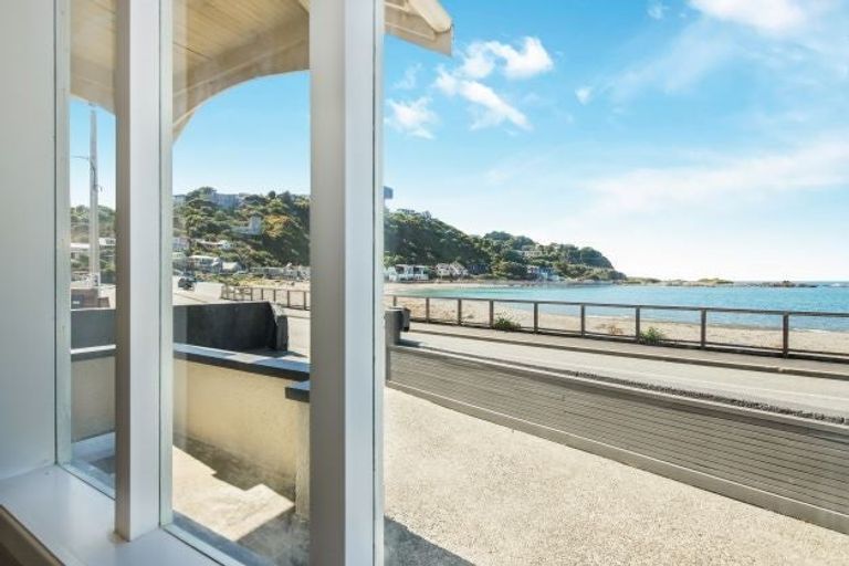 Photo of property in 72 Owhiro Bay Parade, Owhiro Bay, Wellington, 6023