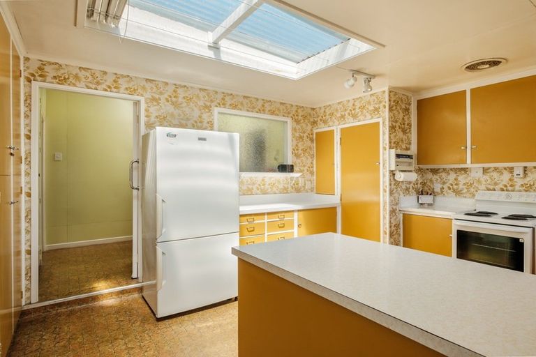 Photo of property in 65 Macdonald Street, Elgin, Gisborne, 4010