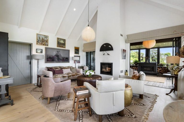 Photo of property in 162 Monument Road, Clevedon, Papakura, 2582