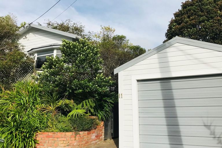 Photo of property in 11 Albemarle Road, Northland, Wellington, 6012