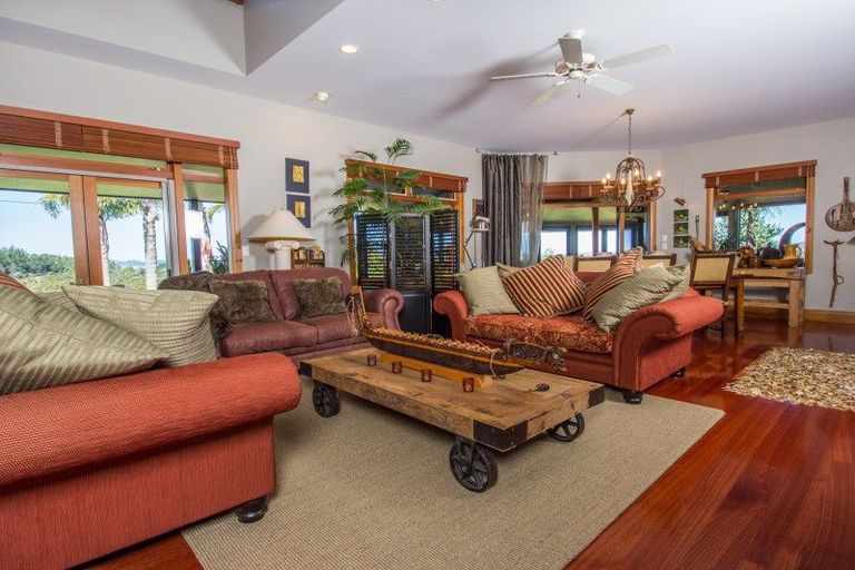 Photo of property in 1542 Ngunguru Road, Ngunguru, Whangarei, 0173