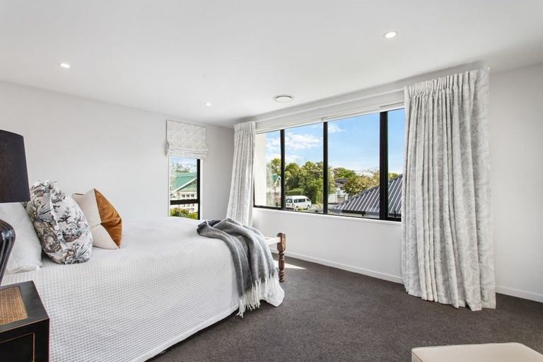 Photo of property in 28 Hawthorne Street, Strowan, Christchurch, 8052