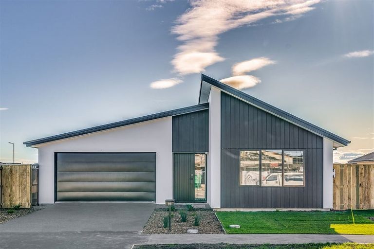 Photo of property in 45 Larissa Road, Halswell, Christchurch, 8025