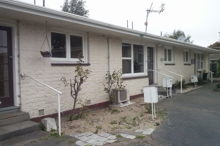 Photo of property in 9/7c Curletts Road, Sockburn, Christchurch, 8042