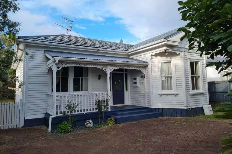 Photo of property in 49 Prospect Terrace, Mount Eden, Auckland, 1024