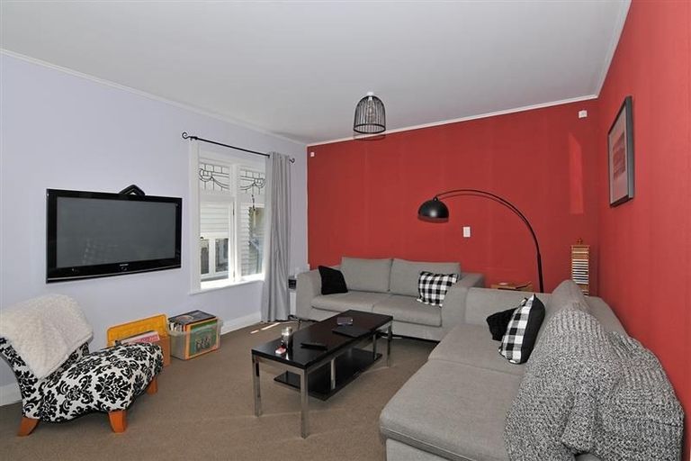 Photo of property in 1-3/100 Overtoun Terrace, Hataitai, Wellington, 6021