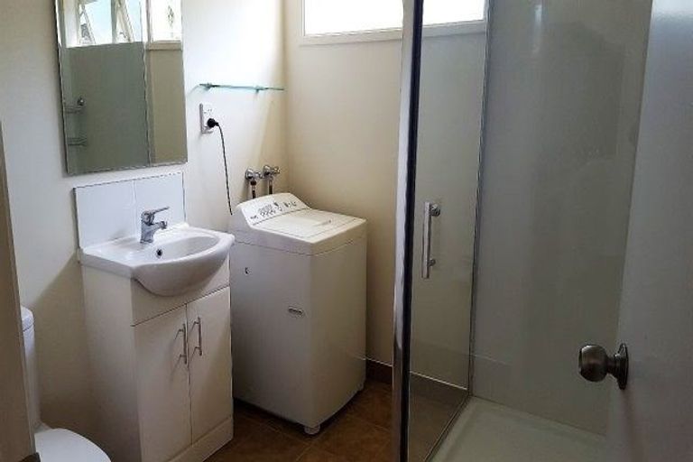 Photo of property in 17 Donald Street, Regent, Whangarei, 0112