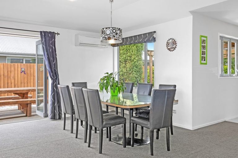 Photo of property in 15 Cridland Place, Halswell, Christchurch, 8025