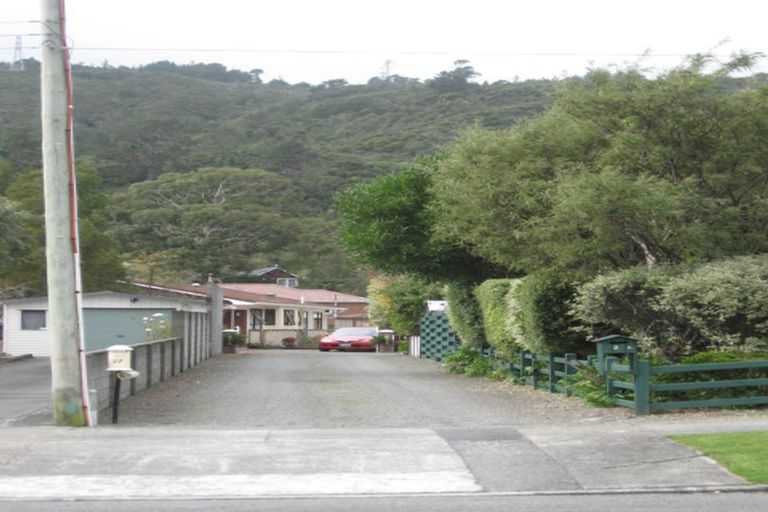 Photo of property in 27a Tawhai Street, Stokes Valley, Lower Hutt, 5019