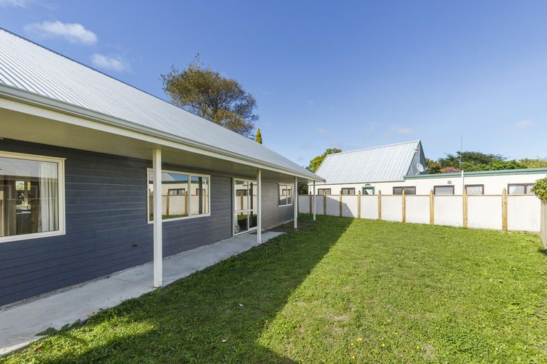Photo of property in 23b Dorset Crescent, Hokowhitu, Palmerston North, 4410