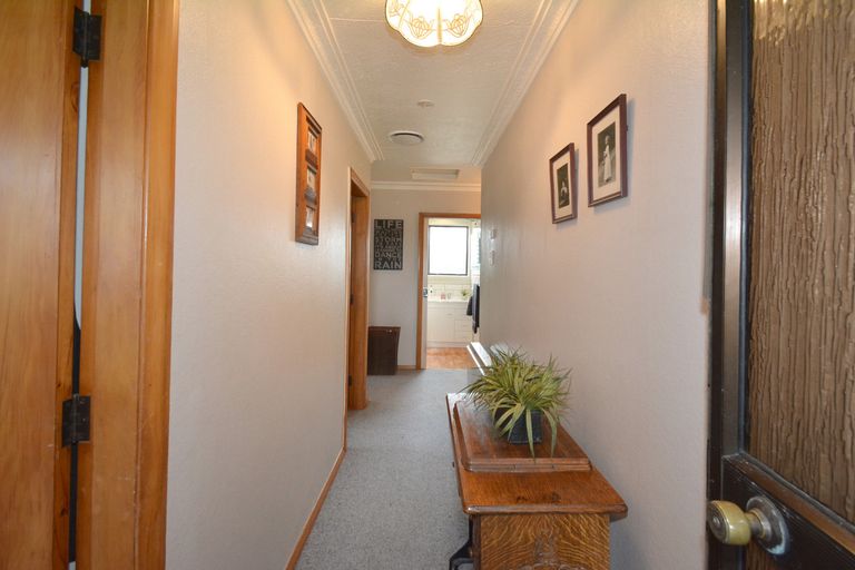 Photo of property in 6 Stephen Street, Halfway Bush, Dunedin, 9010