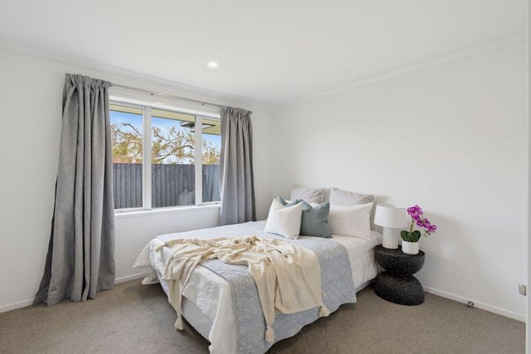 Photo of property in 10a Manahi Place, Woodend, 7610
