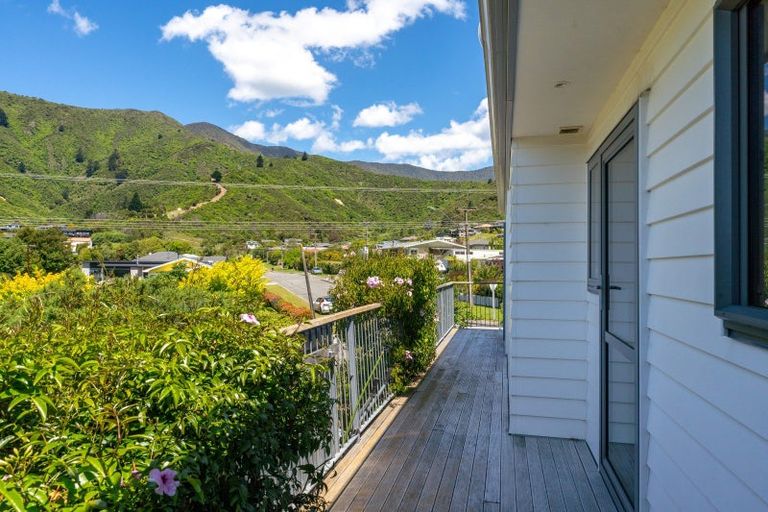 Photo of property in 247b Waikawa Road, Waikawa, Picton, 7220