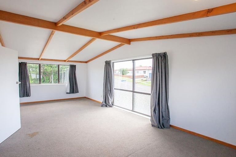 Photo of property in 44 Park Lane, Waitara, 4320