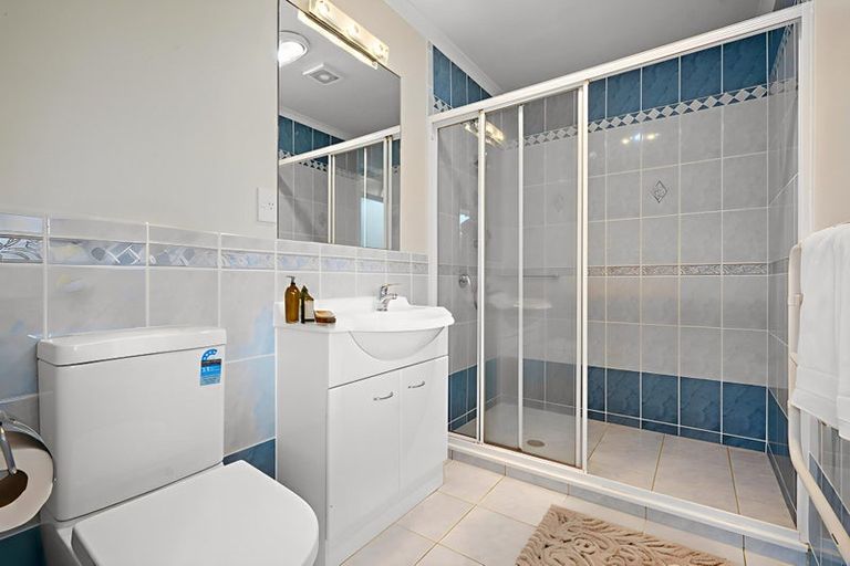 Photo of property in 94 Redcastle Drive, East Tamaki, Auckland, 2013