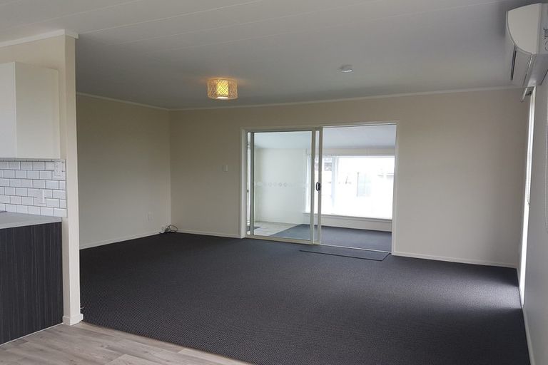 Photo of property in 12 Pamu Place, Waitara, 4320