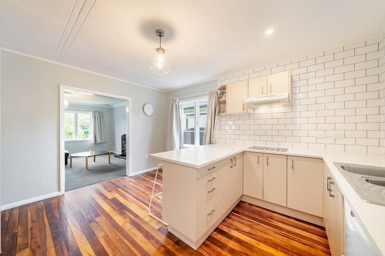 Photo of property in 62 Main Road, Wainuiomata, Lower Hutt, 5014