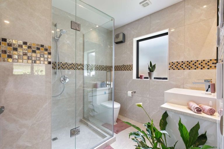 Photo of property in 46 Resolution Drive, Gulf Harbour, Whangaparaoa, 0930