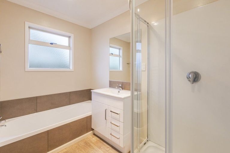 Photo of property in 2/68 Guppy Road, Greenmeadows, Napier, 4112