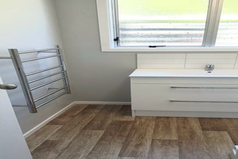 Photo of property in 1/80 Airlie Road, Plimmerton, Porirua, 5026