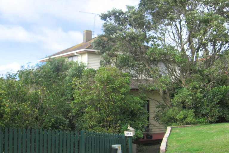 Photo of property in 111 Moorefield Road, Johnsonville, Wellington, 6037