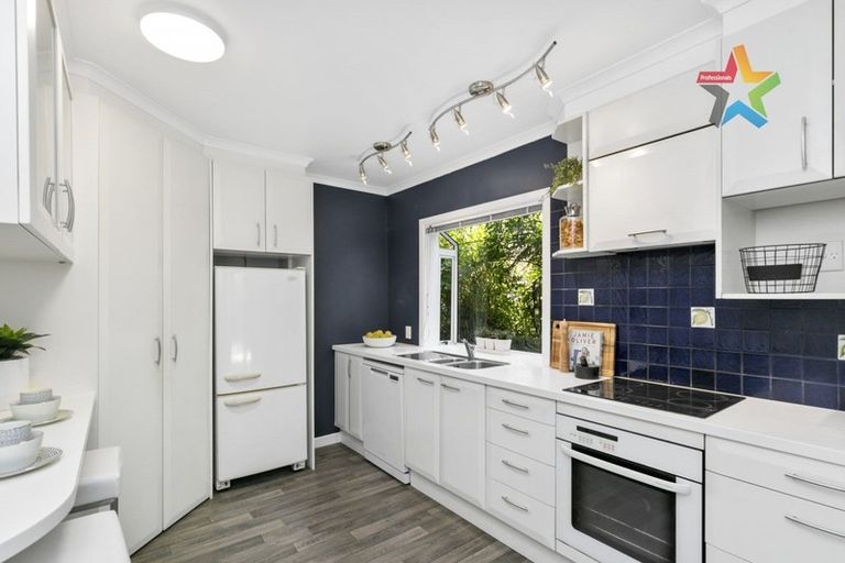 Photo of property in 57 Makara Road, Karori, Wellington, 6012