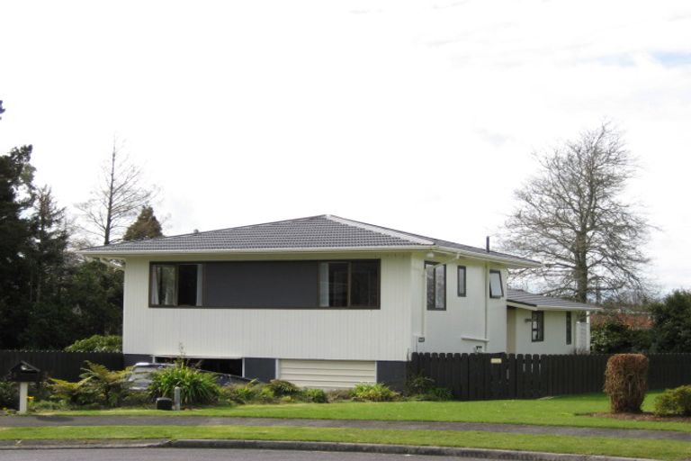 Photo of property in 3 Orsino Place, Stratford, 4332