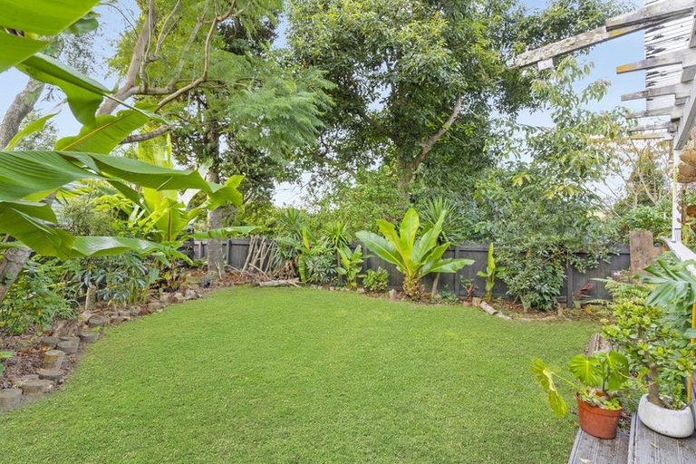 Photo of property in 4/88 Ohauiti Road, Hairini, Tauranga, 3112