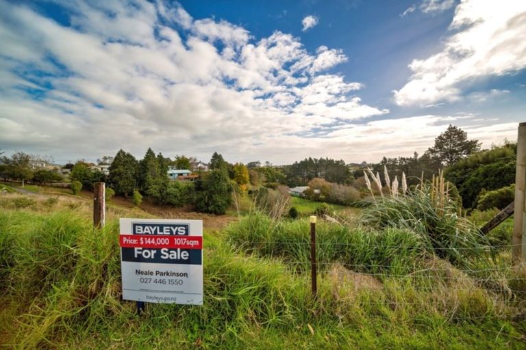 Photo of property in 286 Frankley Road, Ferndale, New Plymouth, 4310