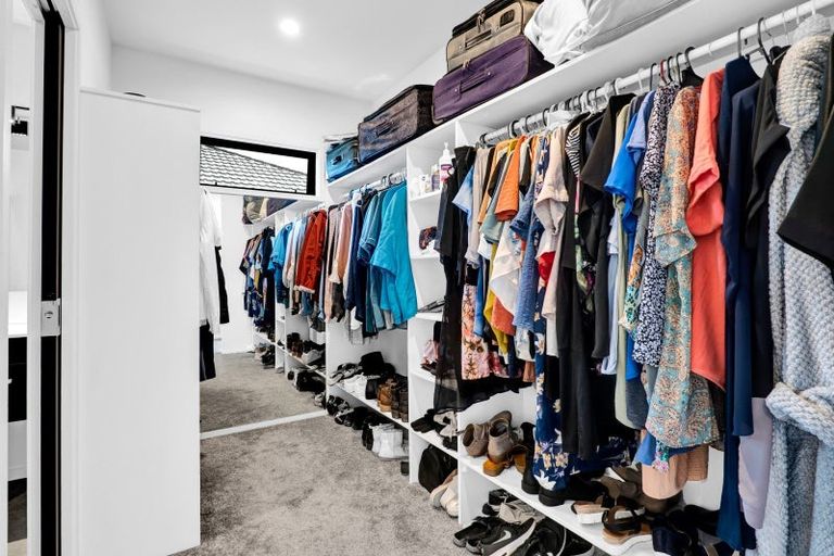 Photo of property in 4 Cessna Lane, Glen Avon, New Plymouth, 4312