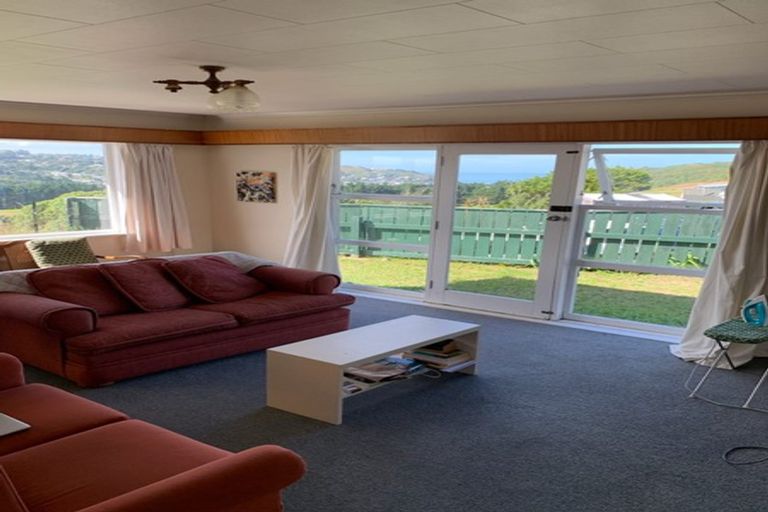 Photo of property in 2/29 Priscilla Crescent, Kingston, Wellington, 6021