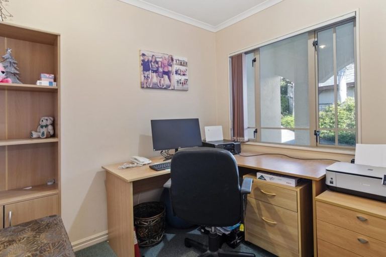 Photo of property in 34 La Cumbre Close, Bethlehem, Tauranga, 3110