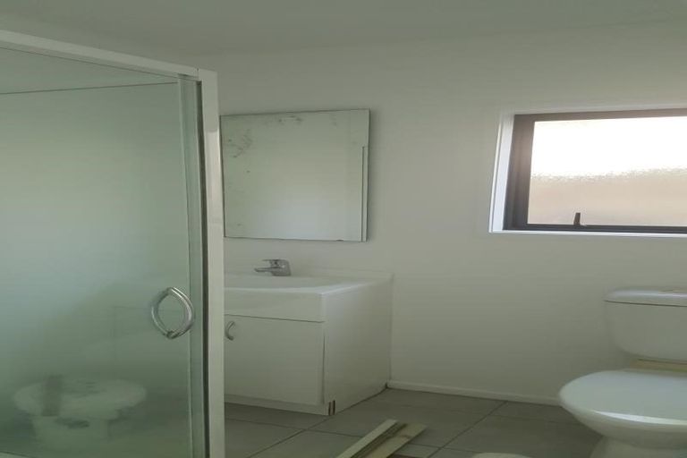 Photo of property in 2a Bayside Drive, Browns Bay, Auckland, 0630