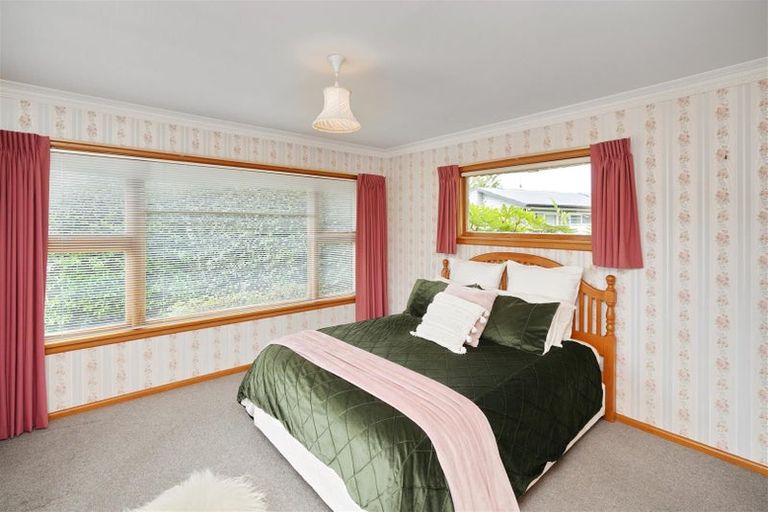 Photo of property in 25 Aileen Place, Upper Riccarton, Christchurch, 8041