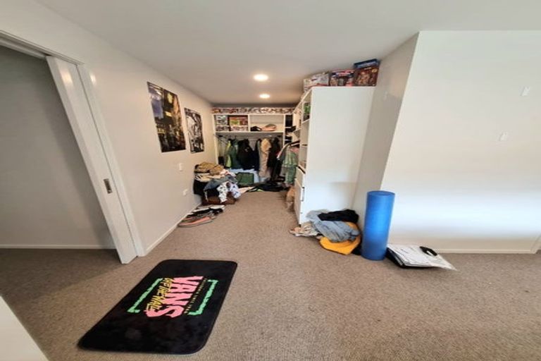 Photo of property in 19 Joseph Kokich Avenue, Swanson, Auckland, 0614