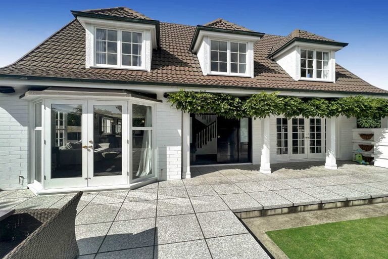 Photo of property in 96 Glandovey Road, Fendalton, Christchurch, 8052