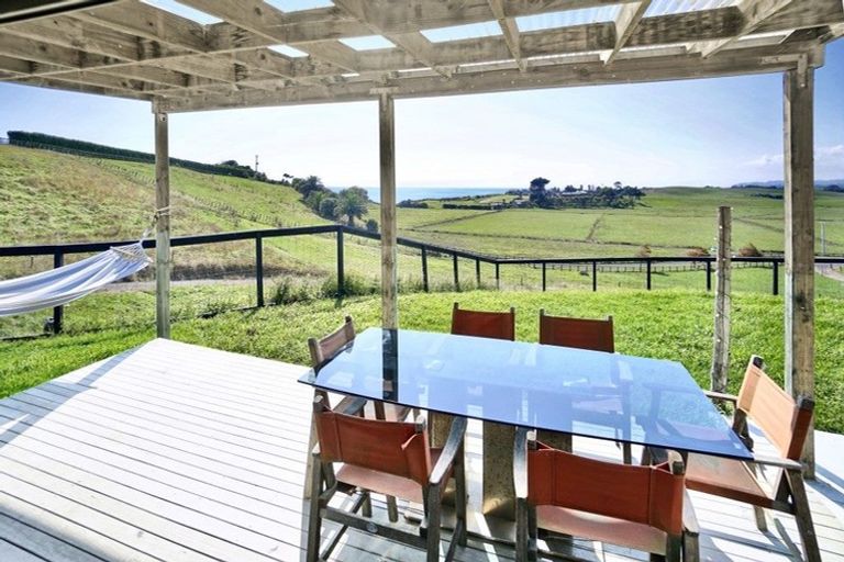 Photo of property in 32c Pokare Road, Pukehina, Te Puke, 3186