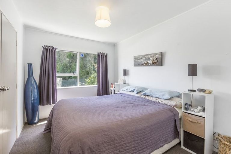Photo of property in 27 Springtime Crescent, Stanmore Bay, Whangaparaoa, 0932