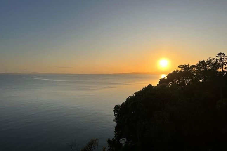 Photo of property in 50 Clovelly Road, Bucklands Beach, Auckland, 2012