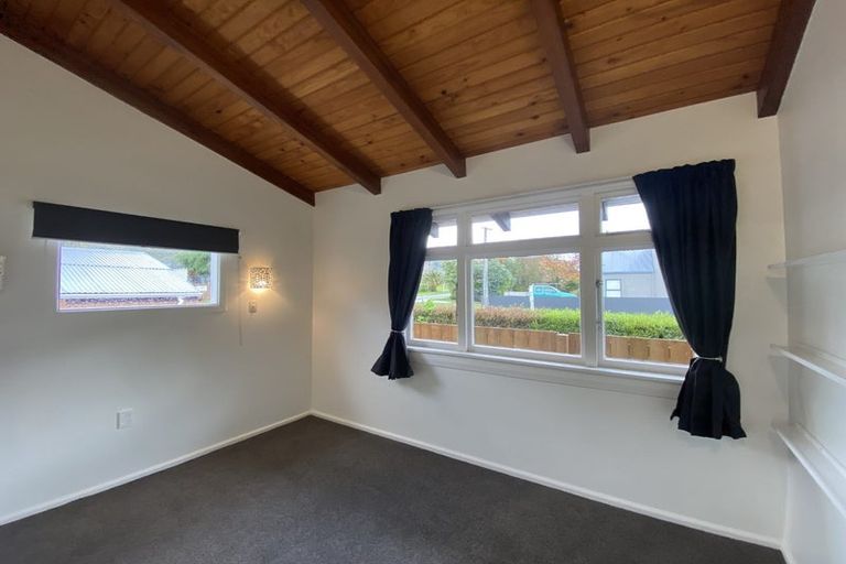 Photo of property in 46 Beach Road, Waikawa, Picton, 7220