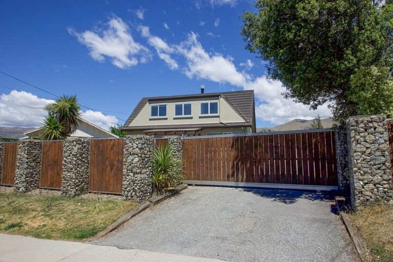 Photo of property in 14 Anderson Road, Wanaka, 9305