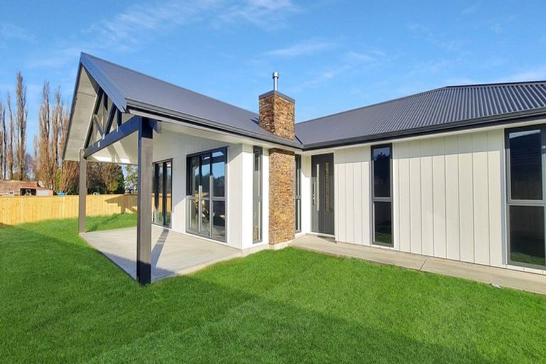 Photo of property in 30 Oldfield Lane, Marton, 4710