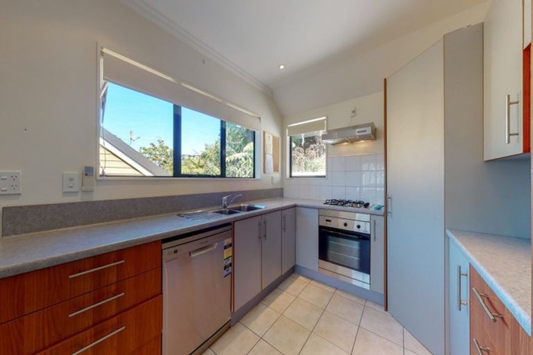 Photo of property in 35 Futuna Close, Karori, Wellington, 6012