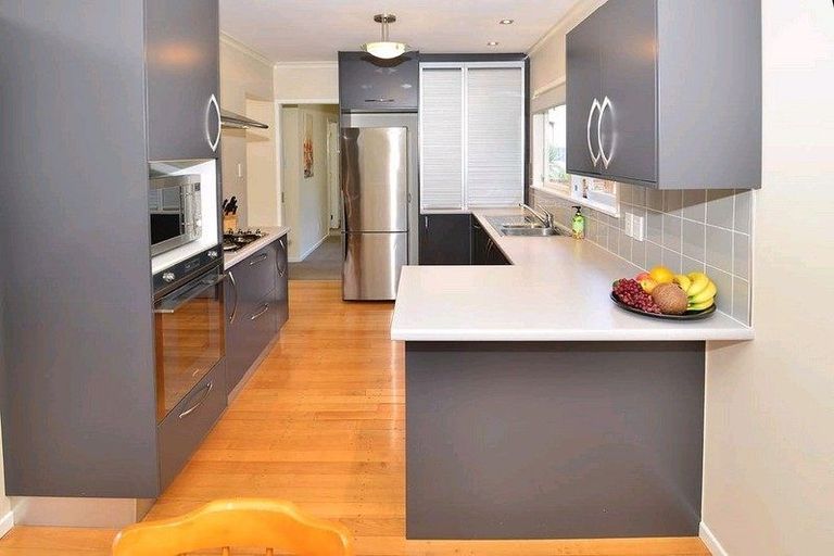 Photo of property in 87 Park Rise, Campbells Bay, Auckland, 0630