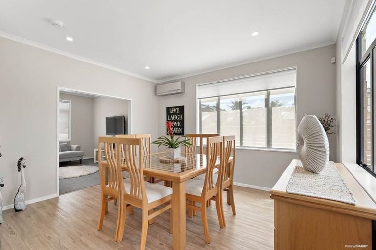 Photo of property in 6 Derg Place, East Tamaki, Auckland, 2013