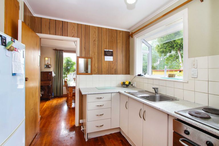 Photo of property in 27 Sylvia Road, Hillcrest, Auckland, 0627