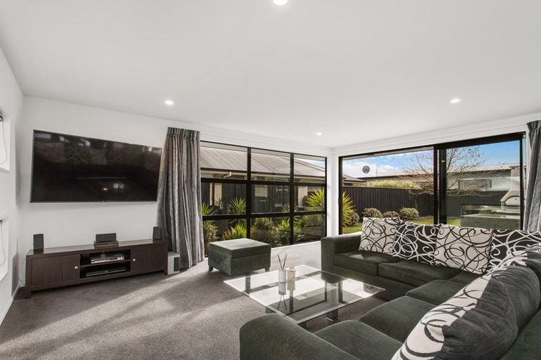 Photo of property in 21 Oaks Drive, Lincoln, 7608