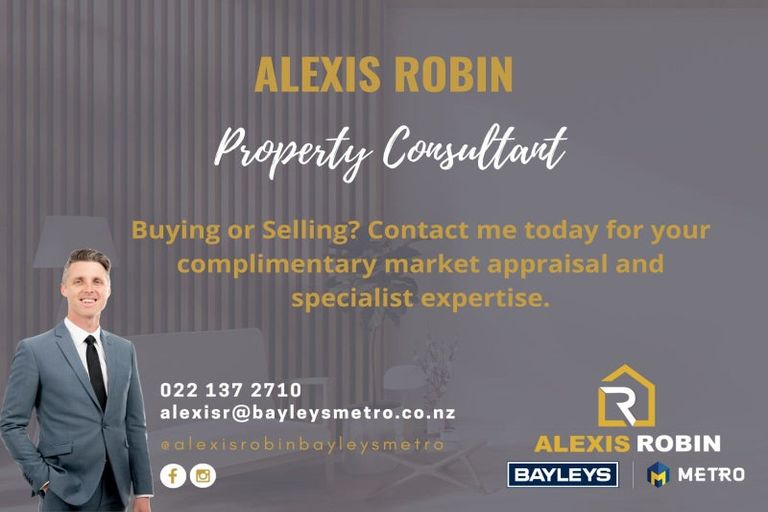 Photo of property in 64 Middleton Road, Kew, Dunedin, 9012